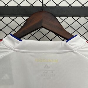 Camiseta Lyon 2024/25 Local - detalle diseño moderno