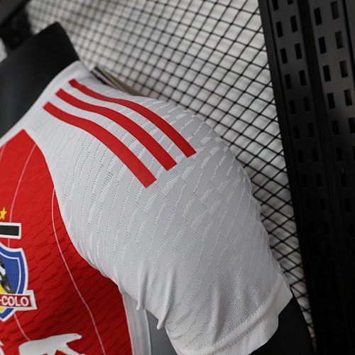 Camiseta Colo Colo 2024/25 Local Versión Jugador - detalle