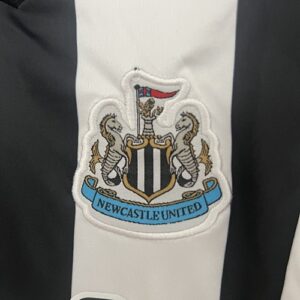 Camiseta Newcastle United 2023/24 Local - detalle