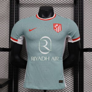 Camiseta Atletico Madrid 2023/24 Tercera Version Jugador — detalle escudo