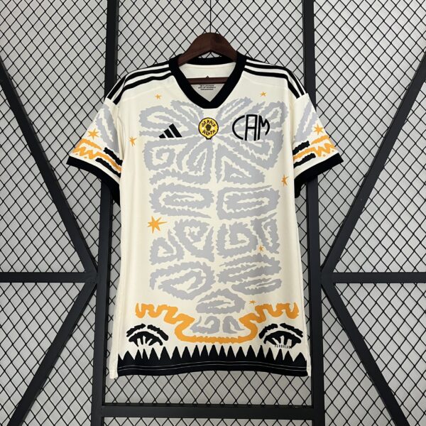 Camiseta Atlético Mineiro 2021 Edición Especial Manto da Massa 113 — detalle