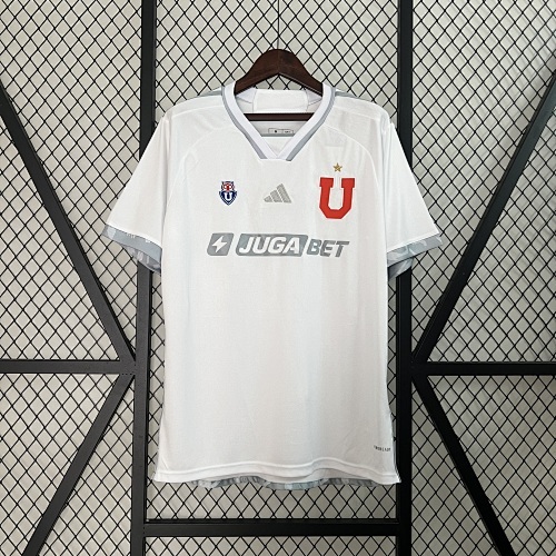 Camiseta Universidad de Chile 2024 Visita - detalle escudo