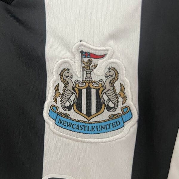 Camiseta Newcastle United 2023/24 Local - vista frontal