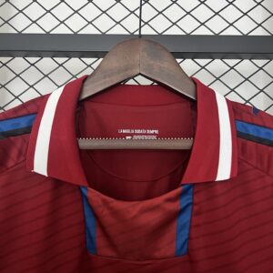 Camiseta Getafe 2022/23 Visita — detalle escudo