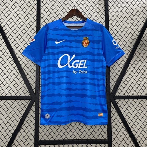 Camiseta Real Club Deportivo Mallorca 2021/22 Tercera — detalle escudo