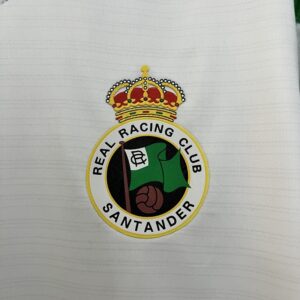 Camiseta Real Racing Club de Santander 2023/24 Local — detalle escudo