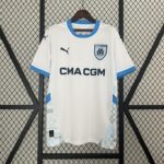 Camiseta Olympique de Marseille 2023/24 Local - detalle escudo