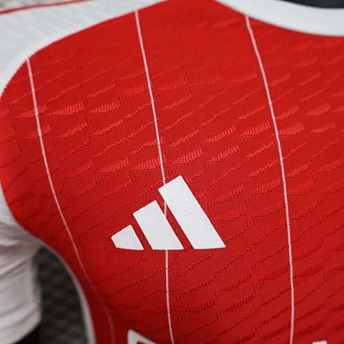 Camiseta Colo Colo 2024/25 Local Versión Jugador - detalle