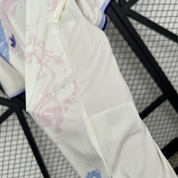 Camiseta Aston Villa 2024/25 Tercera - detalle