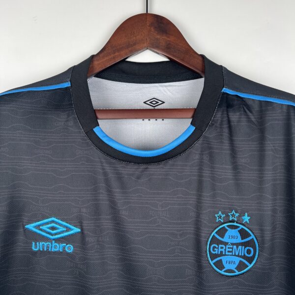 Camiseta Grêmio 2023/24 Tercera — vista del cuello y la parte superior del torso