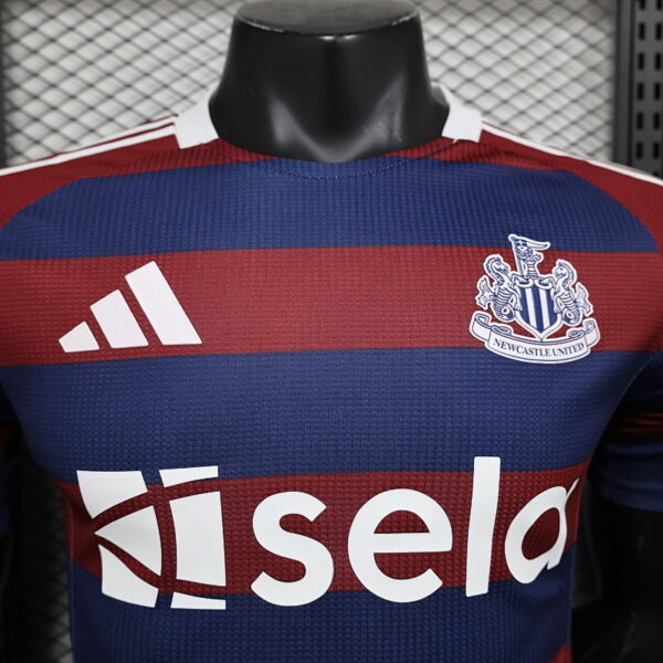 Camiseta Newcastle United 2023/24 Tercera Versión Jugador - detalle