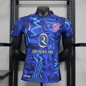 Camiseta Atlético de Madrid 2023/24 Edición Especial — detalle escudo