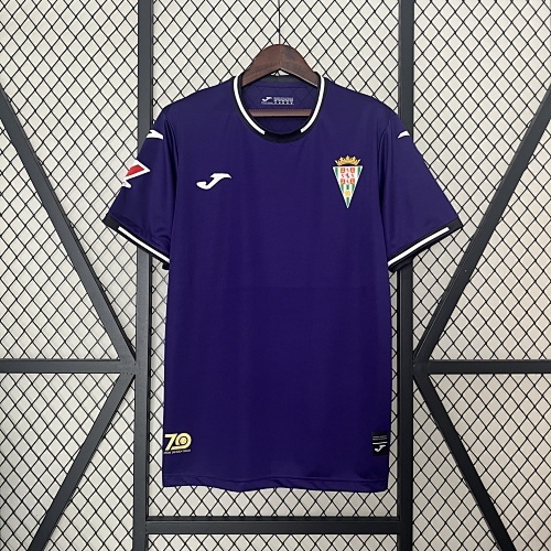 Camiseta Cordoba CF 2023/24 Visita — detalle escudo
