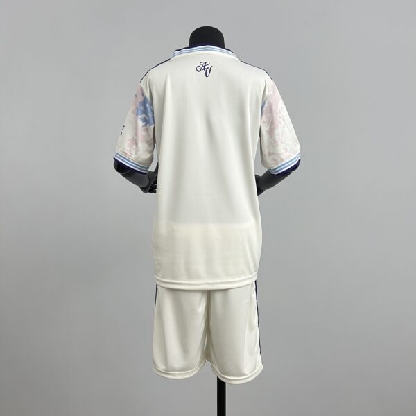 Camiseta Aston Villa 2023/24 Tercera - detalle