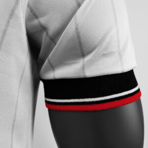 Camiseta Manchester United 1993/94 Visita Retro - detalle escudo y patrocinador