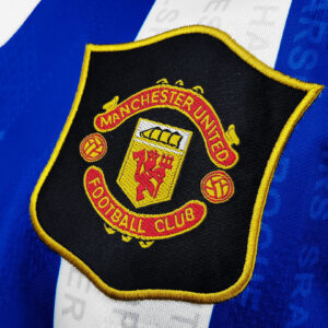 Camiseta Manchester United 1985 Visita Retro - detalle escudo