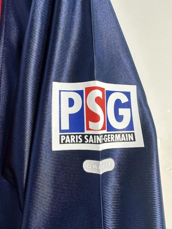 Camiseta Paris Saint-Germain 1999/2000 Retro Local Manga Larga - detalle cuello y logo Nike