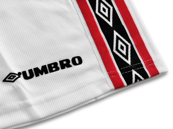 Camiseta Manchester United 1993 Retro Local - detalle escudo