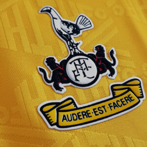 Camiseta Tottenham Hotspur 1990 Retro Local - detalle escudo