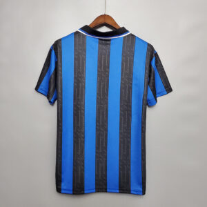 Camiseta Inter de Milán 1997/98 Local Retro - detalle escudo