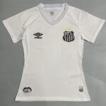 Camiseta Santos 2025/2026 Local - detalle escudo
