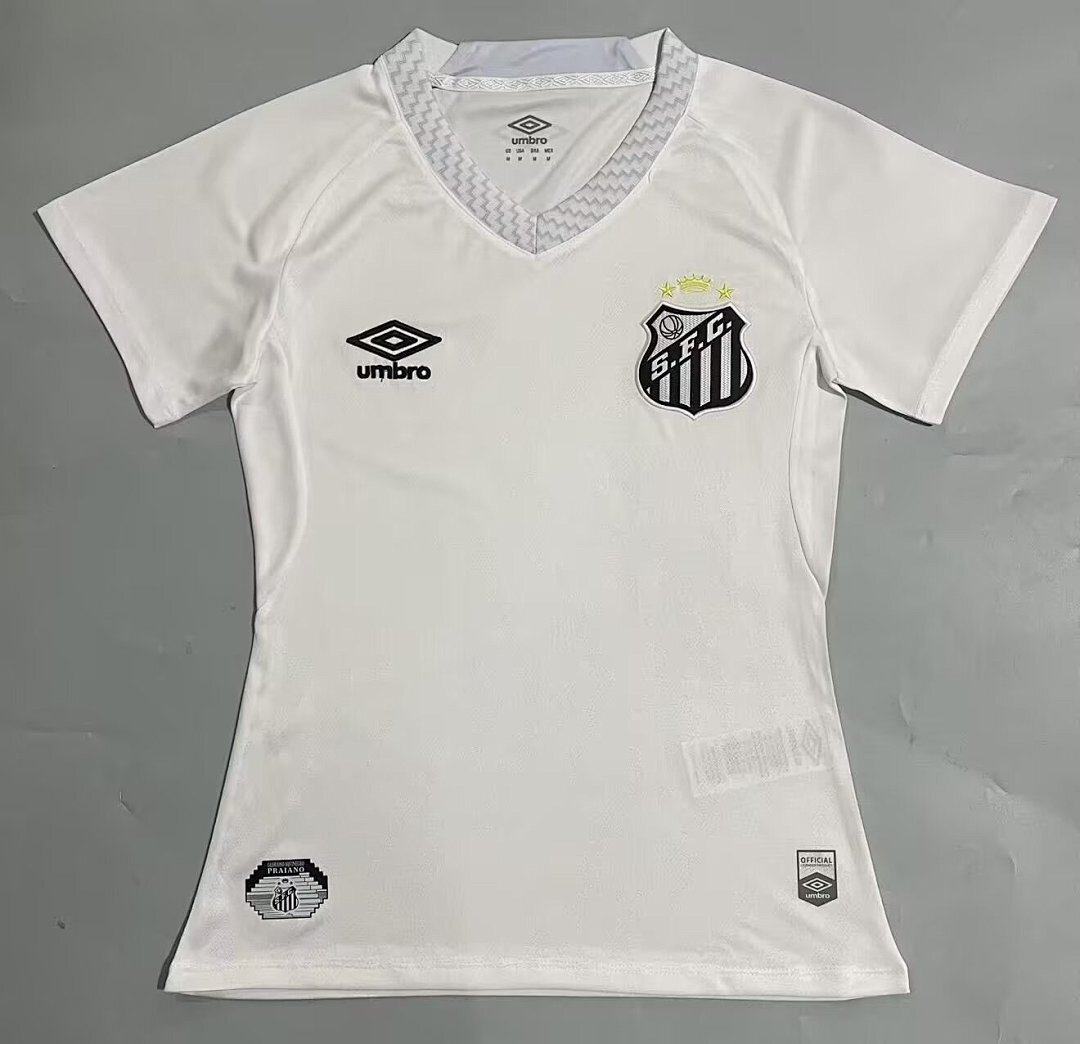 Camiseta Santos 2025/2026 Local - detalle escudo