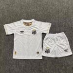 Camiseta Santos 1990 Retro Visita - detalle escudo