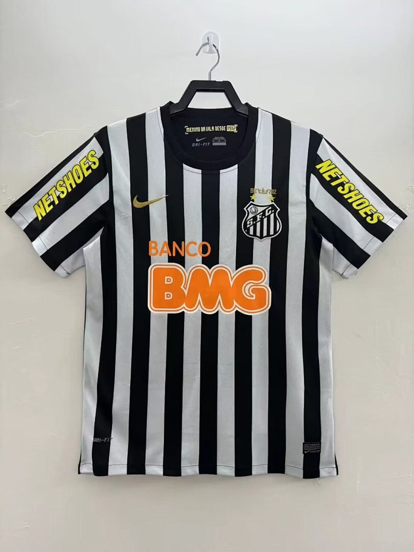 Camiseta Santos 1970 Retro Local - detalle escudo