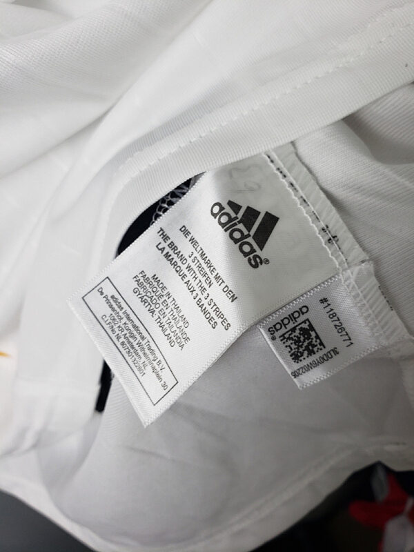 Camiseta Alemania 2006 Local - detalle del logo Adidas