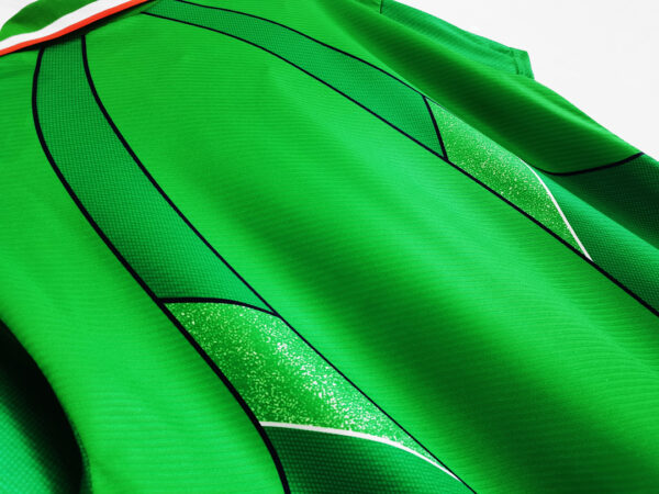 Camiseta Irlanda 1994/1996 Retro Local - detalle escudo