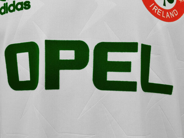 Camiseta República de Irlanda 1990/1992 Retro Local - detalle escudo