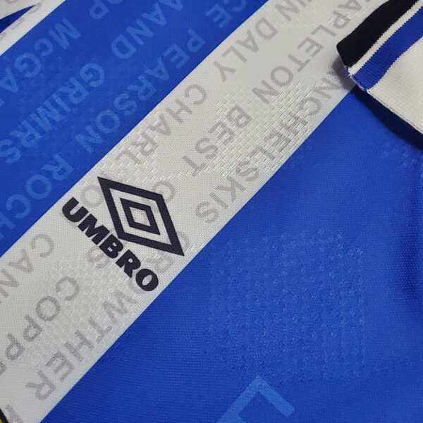 Camiseta Arsenal 2002-2004 Retro Visita - detalle hombro izquierdo