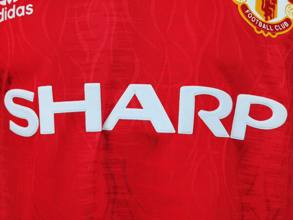 Camiseta Manchester United 1986 Retro Local - detalle logo Adidas