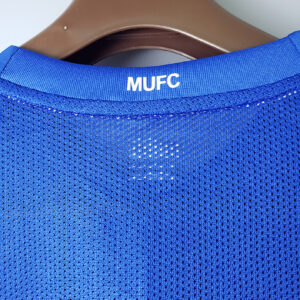 Camiseta Manchester United 2008/09 Retro Visita Manga Larga - detalle bajo y logo de autenticidad