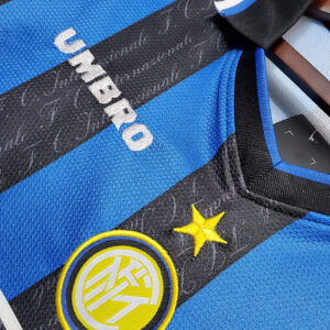 Camiseta Inter de Milán 1997/98 Local Retro - detalle sponsor Pirelli