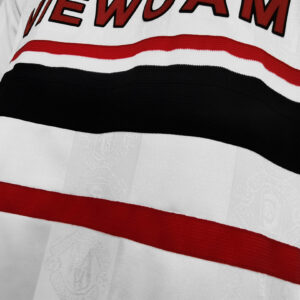 Camiseta Manchester United 1994/95 Retro Visita Manga Larga - detalle patrocinador Sharp Viewcam