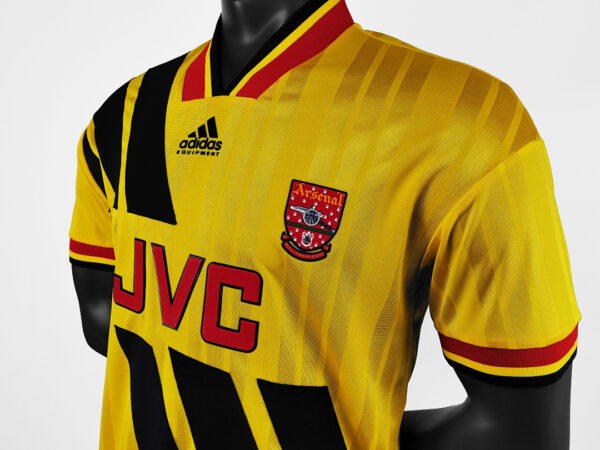 Camiseta Arsenal 1999 Retro Visita - detalle cuello