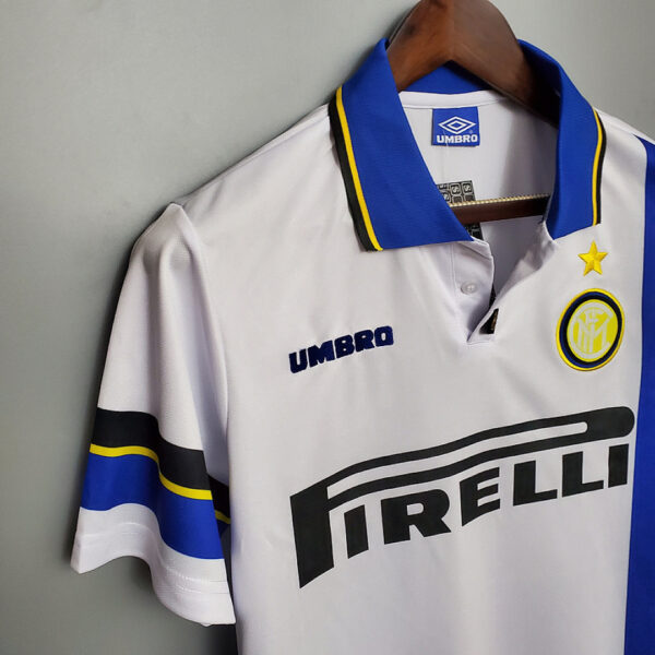 Camiseta Inter Milan 1992/93 Retro Visita - detalle del patrocinador Pirelli