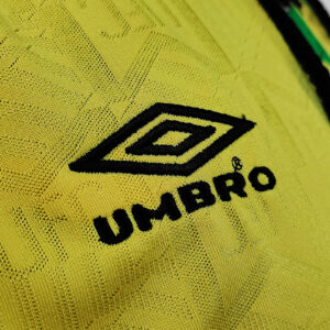Camiseta Manchester United 1986 Retro Alternativa - detalle patrocinador Sharp