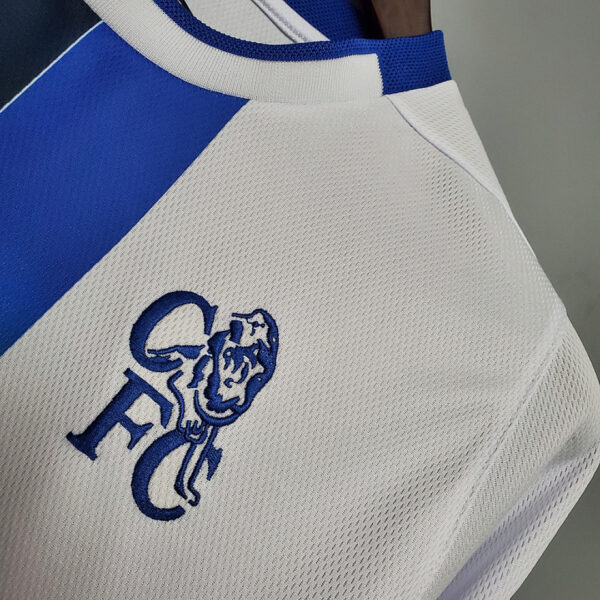 Camiseta Chelsea 2003-2005 Retro Visita - detalle cuello y logo Umbro