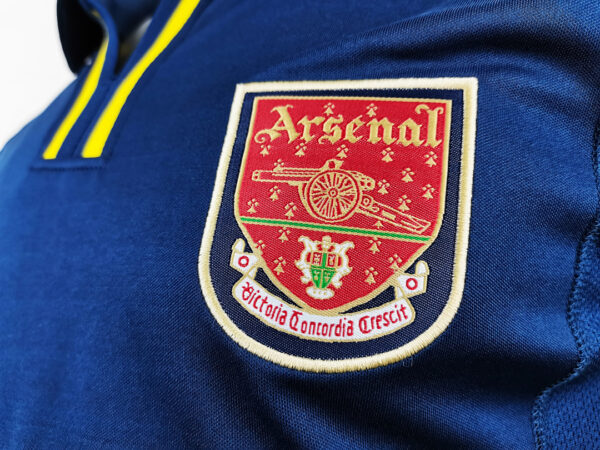 Camiseta Arsenal 1999/00 Tercera Retro - detalle cuello