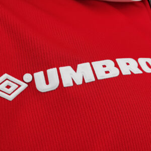 Camiseta Manchester United 1996/1998 Retro Local - detalle puño de manga