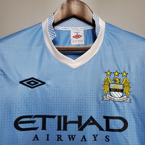 Camiseta Manchester City 2000 Retro Local - detalle cuello