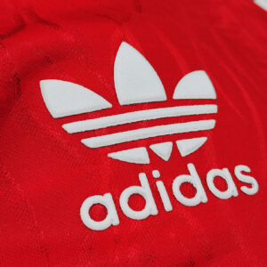 Camiseta Manchester United 1986 Retro Local - detalle patrocinador Sharp