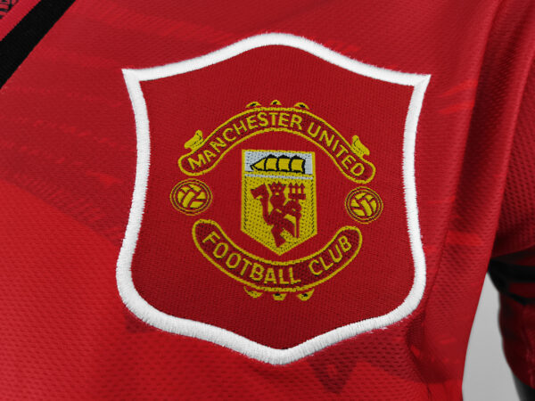 Camiseta Manchester United 1992-1994 Local - detalle sponsor Sharp