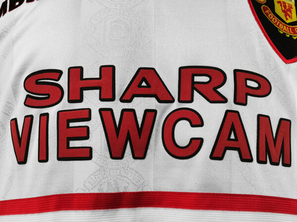 Camiseta Manchester United 1994/1996 Retro Local - detalle logo Umbro
