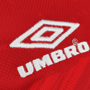 Camiseta Manchester United 1999 Retro Local Manga Larga - detalle sponsor Sharp