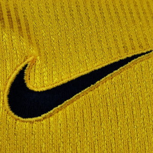 Camiseta Arsenal 1993 Visita - detalle cuello y logo Nike