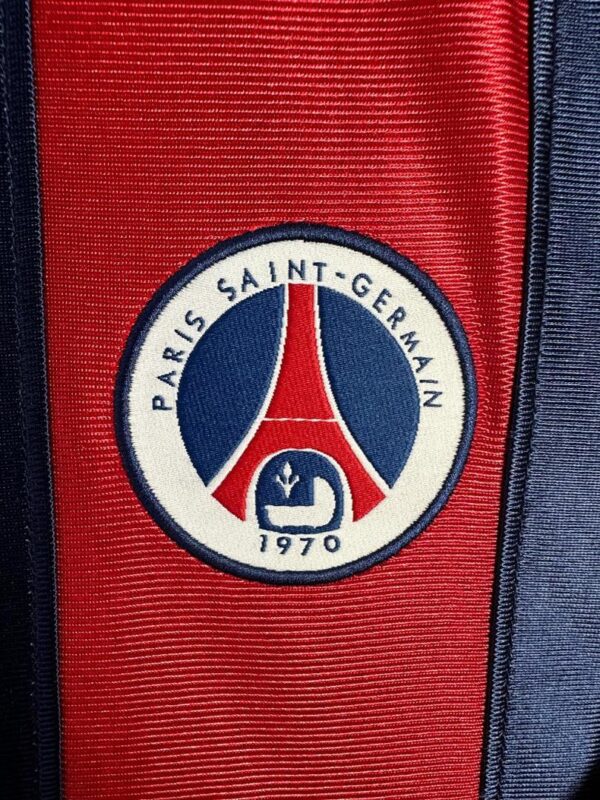 Camiseta Paris Saint-Germain 1999/2000 Retro Local Manga Larga - detalle dobladillo inferior