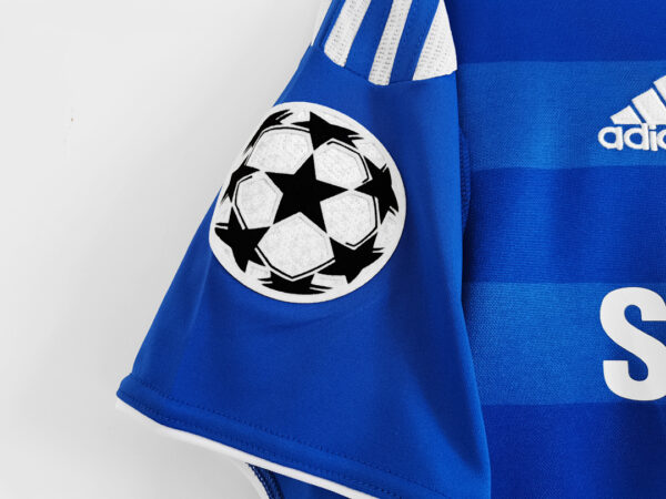 Camiseta Chelsea 2011/12 Local Retro - detalle texto 'FINAL MUNICH 2012'